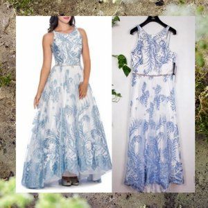 NWT CACHET Women's White Blue Maxi Long Gown 8 MEDIUM Rhinestone Sparkle Wedding